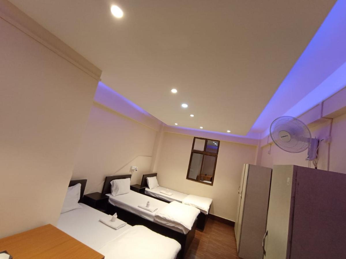 Oyo Thangal Hotel 因帕尔 外观 照片